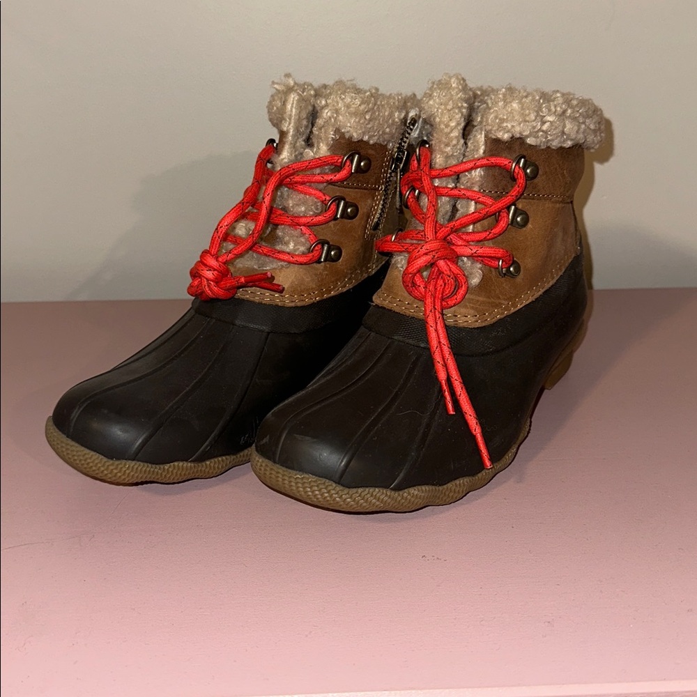 NWOT SPERRY Saltwater Alpine Leather Duck Boot Womens 8.5 Brown Shearling Bootie